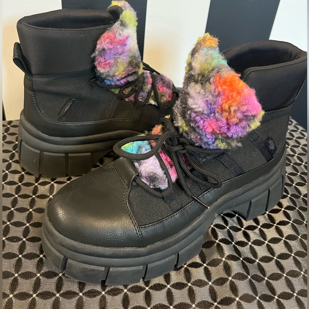 Colorful Faux Fur Women’s Rocket  Dog Ankle Boots; Sz 9